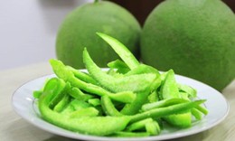 Cách chế biến tinh dầu từ vỏ bưởi tại nhà làm đẹp tóc