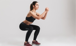 4 b&#224;i tập squat gi&#250;p v&#242;ng 3 săn chắc