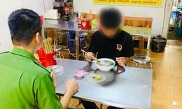 Nghe lời bạn trên mạng xuống Hà Nội có việc làm ổn định, thanh nhiên đói lả trên đường