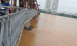 Lũ tr&#234;n c&#225;c s&#244;ng d&#226;ng cao chưa từng thấy, Chủ tịch H&#224; Nội ban h&#224;nh c&#244;ng điện ứng ph&#243;