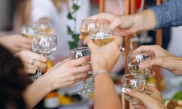 9 ghi nhớ cần biết để uống bia rượu ngày Tết an toàn