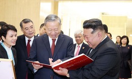 Tổng B&#237; thư T&#244; L&#226;m kết th&#250;c tốt đẹp chuyến thăm cấp Nh&#224; nước CHDCND Triều Ti&#234;n