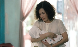 Hồng Đ&#224;o: &#39;C&#225;c con c&#243; thể c&#227;i cha mẹ, nhưng chưa từng c&#227;i b&#224; ngoại&#39;
