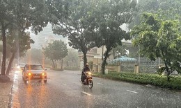 Miền Bắc ngày nắng, chiều tối có mưa dông rải rác