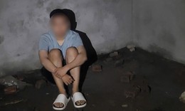 Nam sinh viên bị bắt cóc online, tự nhốt mình trong ngôi nhà hoang