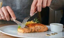 Thời điểm ăn c&#225; hồi tốt nhất để tăng lợi &#237;ch của omega-3