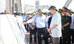 Tổng B&#237; thư T&#244; L&#226;m kiểm tra c&#244;ng t&#225;c khắc phục hậu quả b&#227;o, lụt tại Th&#225;i Nguy&#234;n