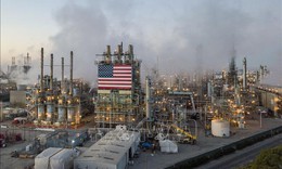 Lo ngại dư cung đẩy gi&#225; dầu thế giới giảm gần 3% trong tuần
