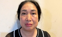 Tạm giữ đối tượng c&#243; h&#224;nh vi chống đối, n&#233;m chất bẩn v&#224;o lực lượng c&#244;ng an