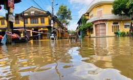 Mưa lớn ở miền Trung vẫn còn phức tạp