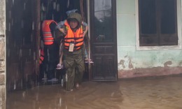 Mưa lũ vượt mốc lịch sử, Thủ tướng chỉ đạo ứng phó khẩn cấp tại Trung Bộ