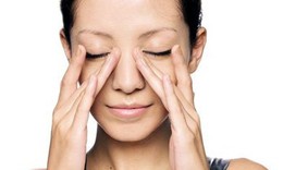 5 b&#224;i tập dưỡng sinh ph&#242;ng cảm lạnh, tăng sức đề kh&#225;ng khi giao m&#249;a