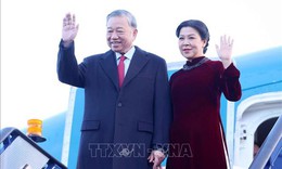 Tổng B&#237; thư T&#244; L&#226;m bắt đầu thăm ch&#237;nh thức Li&#234;n hiệp Vương quốc Anh v&#224; Bắc Ireland