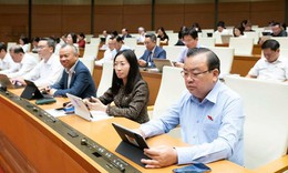 Quốc hội bước v&#224;o phi&#234;n thảo luận về kế hoạch ph&#225;t triển kinh tế - x&#227; hội