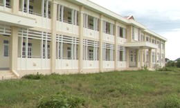 Trường hơn 14 tỷ x&#226;y xong rồi… bỏ hoang