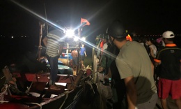 TP Huế: T&#224;u c&#225; va chạm t&#224;u vận tải, một thuyền vi&#234;n mất t&#237;ch