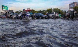 B&#227;o số 14 di chuyển chậm lại tr&#234;n Biển Đ&#244;ng, Bắc Bộ v&#224; Nam Bộ c&#249;ng xuất hiện triều cường