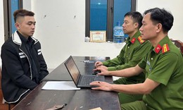 B&#237; ẩn b&#243;ng đen xuất hiện l&#250;c rạng s&#225;ng tại ph&#242;ng ngủ của người phụ nữ ở Tam Đảo
