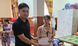 Tấm l&#242;ng bạn đọc B&#225;o Sức khỏe v&#224; Đời sống đến với 2 ho&#224;n cảnh kh&#243; khăn ở Huế