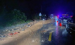 Kh&#225;nh H&#242;a: Sạt lở đ&#232;o Kh&#225;nh L&#234; v&#224; đ&#232;o Kh&#225;nh Sơn khiến nhiều người bị v&#249;i lấp