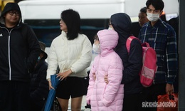 Miền Bắc r&#233;t s&#226;u, miền Trung tiếp tục mưa lớn