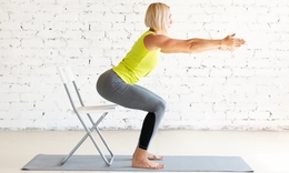 B&#224;i tập đứng 8 ph&#250;t gi&#250;p tăng  sức mạnh nhanh hơn tập tạ