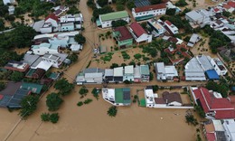 Mưa lũ khiến 72 người chết, 13 người c&#242;n mất t&#237;ch, nước c&#225;c s&#244;ng ở Trung Bộ đang xuống dần