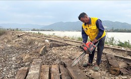 Th&#244;ng tuyến đường sắt Bắc - Nam sau ảnh hưởng mưa lũ tại Nam Trung Bộ