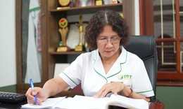 B&#225;c sĩ Tuyết Lan v&#224; h&#224;nh tr&#236;nh 15 năm tại Thuốc D&#226;n Tộc