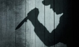 Gã trai nghi trộm cắp, hung hãn vung dao đâm Đại úy công an và 2 người trọng thương