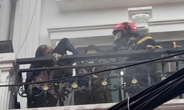 Giải cứu th&#224;nh c&#244;ng 3 người trong vụ ch&#225;y tại Hải Ph&#242;ng