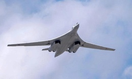 Vì sao Nga hồi sinh 'Thiên nga trắng' Tu-160 từ thời Liên Xô?
