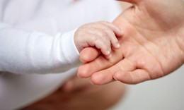 L&#224;m sao để bảo quản v&#224; r&#227; đ&#244;ng sữa mẹ đ&#250;ng chuẩn?