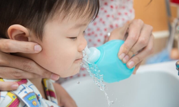 Trẻ "thò lò mũi xanh" và cách xử trí