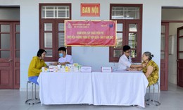 Hơn 300 thương bệnh binh v&#224; người c&#243; c&#244;ng được V&#249;ng 5 Hải qu&#226;n kh&#225;m bệnh, cấp thuốc miễn ph&#237;