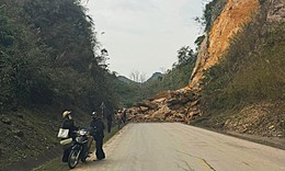 3 người bị vùi lấp trong vụ sạt lở tại Quốc lộ 6