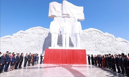 Tổng B&#237; thư T&#244; L&#226;m dự Lễ kh&#225;nh th&#224;nh C&#244;ng vi&#234;n Hữu nghị L&#224;o - Việt Nam ở thủ đ&#244; Vi&#234;ng Chăn