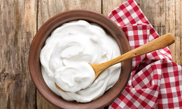 Sữa chua là gì? Lợi ích sức khỏe và làm đẹp từ sữa chua