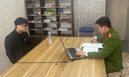 Hành động bất ngờ của gã thanh niên khi bạn gái không đồng ý chia tay