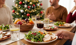 5 mẹo ăn tiệc Giáng sinh ngon miệng mà không lo tích mỡ bụng