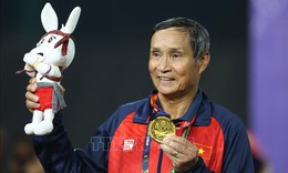 Huấn luyện viên Mai Đức Chung tiếp tục dẫn dắt đội tuyển nữ Việt Nam