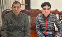 Tạm giữ 2 bố con vụ thả chó cắn người ở Hà Nội