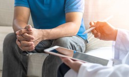 Nam giới nên làm gì khi có dấu hiệu rối loạn cương dương?