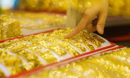 Gi&#225; v&#224;ng h&#244;m nay ng&#224;y 3/12 tiếp tục giảm mạnh