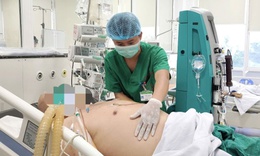 Sốt xuất huyết diễn biến nguy kịch ở bệnh nhân có nhiều bệnh nền