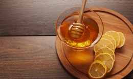 Uống chanh mật ong mỗi sáng: Thói quen tốt hay nguy cơ tiềm ẩn cho hệ tiêu hóa?