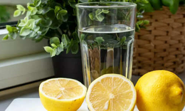 Ai cần tr&#225;nh uống nước chanh?