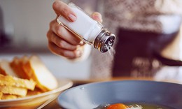 5 c&#225;ch đơn giản để giảm ti&#234;u thụ muối, bảo vệ tim mạch