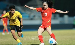 SEA Games 33: Đội tuyển nữ Việt Nam ra qu&#226;n với &#39;mưa b&#224;n thắng&#39;