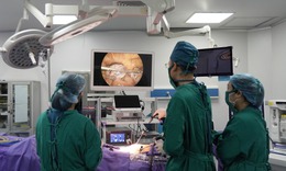 Đau bụng bất thường, cụ b&#224; 80 tuổi ph&#225;t hiện mắc u nang qu&#225;i buồng trứng